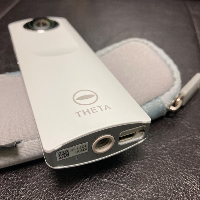 RICOH(リコー)のTHETA m15 シータ スマホ/家電/カメラのカメラ(コンパクトデジタルカメラ)の商品写真