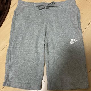 ナイキ(NIKE)のナイキ　ショートパンツ　S グレー　美品(ショートパンツ)