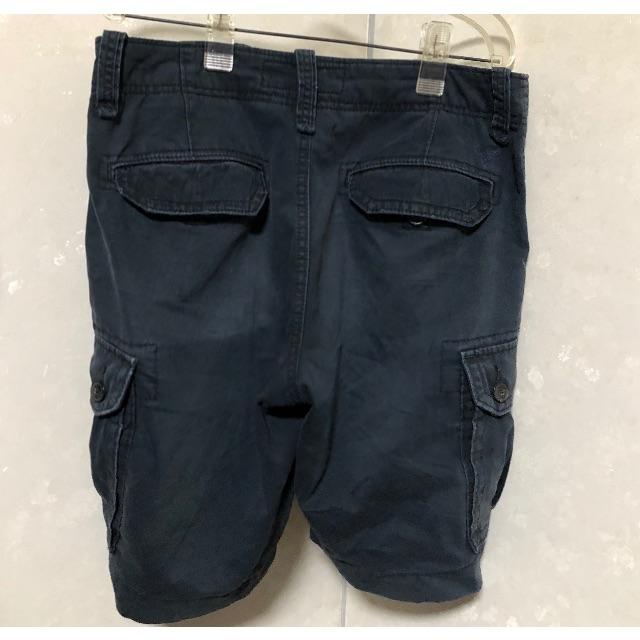 American Eagle(アメリカンイーグル)のアメリカンイーグル☆ ハーフカーゴパンツ  32インチ　紺色 メンズのパンツ(ショートパンツ)の商品写真