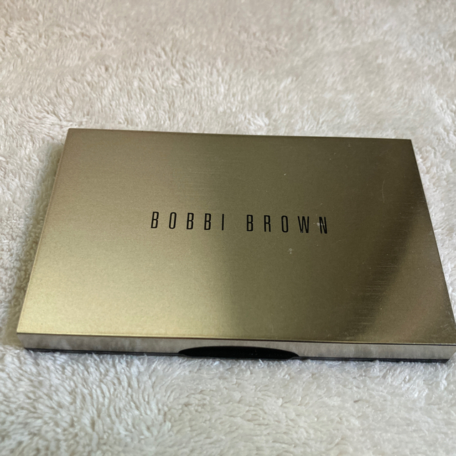 BOBBI BROWN(ボビイブラウン)のBOBBI BROWN デザートトワイライトアイパレット コスメ/美容のベースメイク/化粧品(アイシャドウ)の商品写真