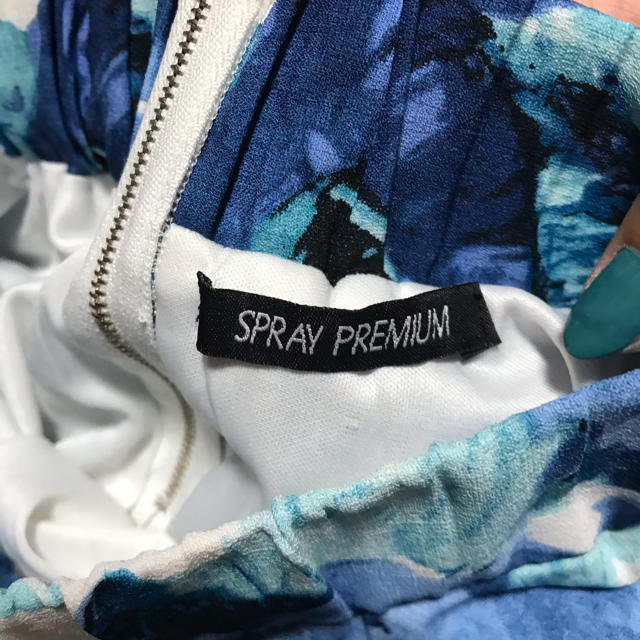 SpRay(スプレイ)のspray premium  花柄スカート レディースのスカート(ひざ丈スカート)の商品写真