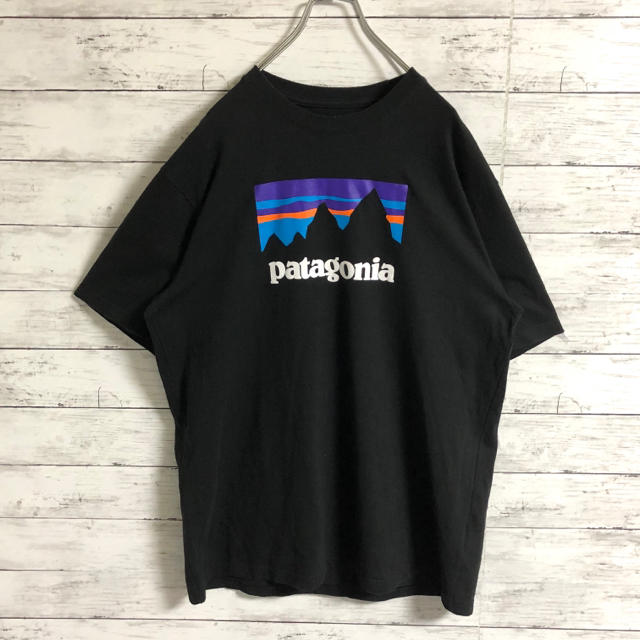 patagonia(パタゴニア)の【超人気】パタゴニア☆ビッグロゴ　ブラック　半袖Tシャツ　メキシコ製 メンズのトップス(Tシャツ/カットソー(半袖/袖なし))の商品写真