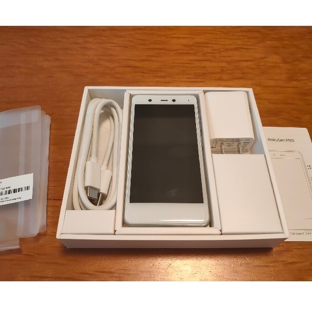 楽天ミニ 楽天モバイル スマホ/家電/カメラのスマートフォン/携帯電話(スマートフォン本体)の商品写真