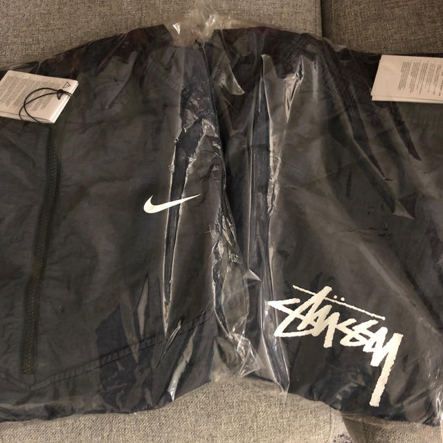 STUSSY(ステューシー)のSTUSSY NIKE WINDRUNNER / BEACH PANT セット メンズのジャケット/アウター(ナイロンジャケット)の商品写真