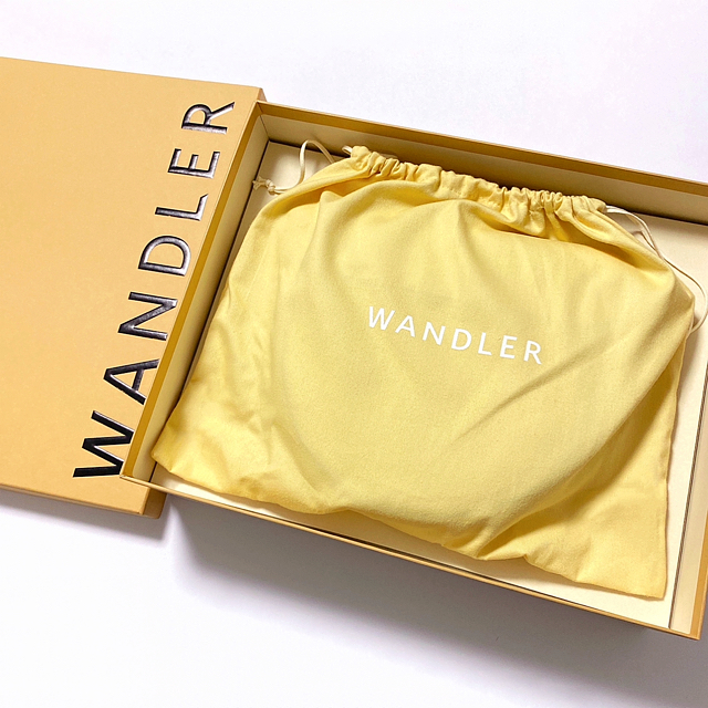 DEUXIEME CLASSE(ドゥーズィエムクラス)のワンドラー WANDLER HORTENSIA ハンドバッグ 新品未使用 レディースのバッグ(ハンドバッグ)の商品写真