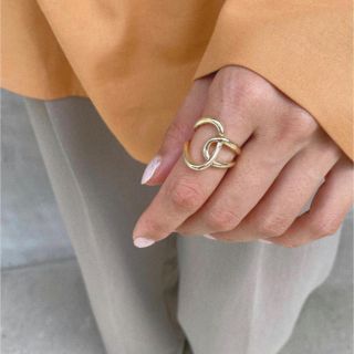 トゥデイフル(TODAYFUL)のhug me ring♡gold(リング(指輪))