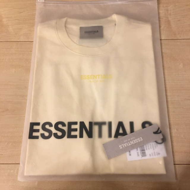 FEAR OF GOD(フィアオブゴッド)のSサイズ 20SS FOG ESSENTIALS Cream T-Shirt メンズのトップス(Tシャツ/カットソー(半袖/袖なし))の商品写真