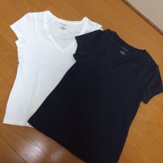 バナナリパブリック(Banana Republic)の♥︎バナリパ♥︎VネックTシャツ(Tシャツ(半袖/袖なし))