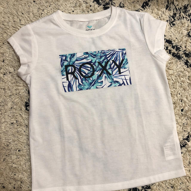 Roxy(ロキシー)のROXY ロキシー　Tシャツ　半袖　120 ノースリ　タンクトップ  キッズ/ベビー/マタニティのキッズ服女の子用(90cm~)(Tシャツ/カットソー)の商品写真