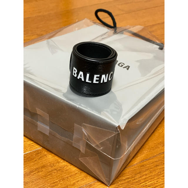 Balenciaga(バレンシアガ)のバレンシアガ BALENCIAGA レザーバングル メンズのアクセサリー(バングル/リストバンド)の商品写真