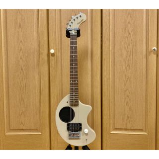 フェルナンデス(Fernandes)の【送料込み】フェルナンデス ZO-3 スピーカー内蔵 エレキギター(エレキギター)