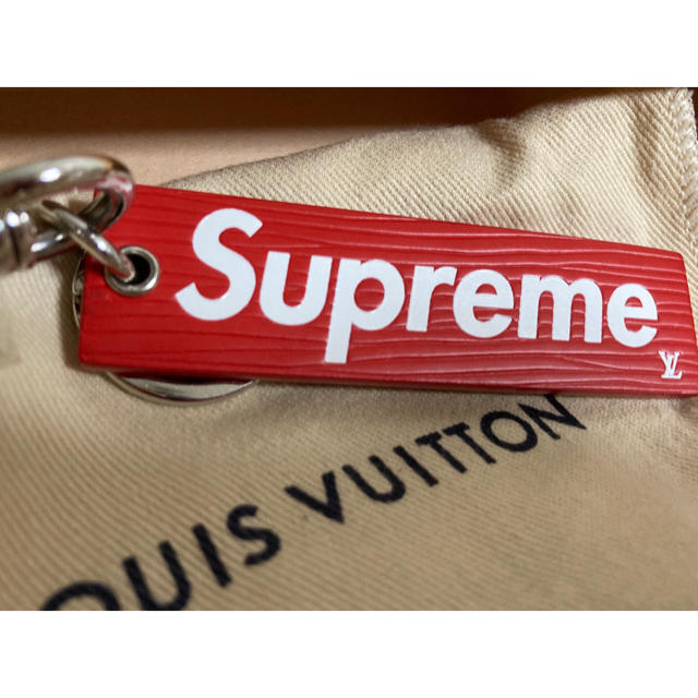 特別送料無料!】 LOUIS VUITTON - Louis Vuitton×supreme キーリング