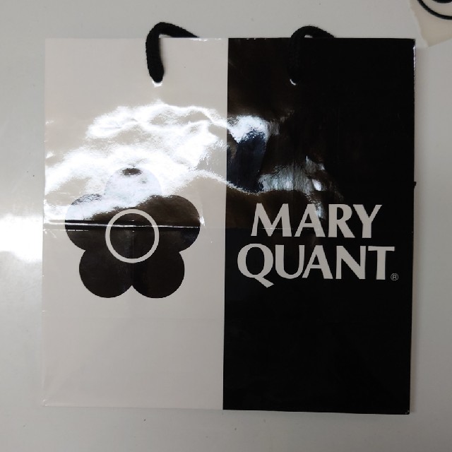 MARY QUANT(マリークワント)のMARY  QUANT  タオルハンカチ レディースのファッション小物(ハンカチ)の商品写真