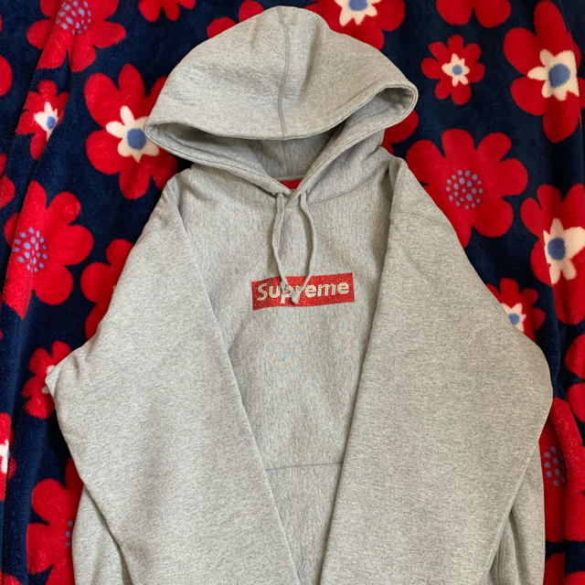 新品　Supreme x Swarovski 19ss ボックスロゴ フーディー