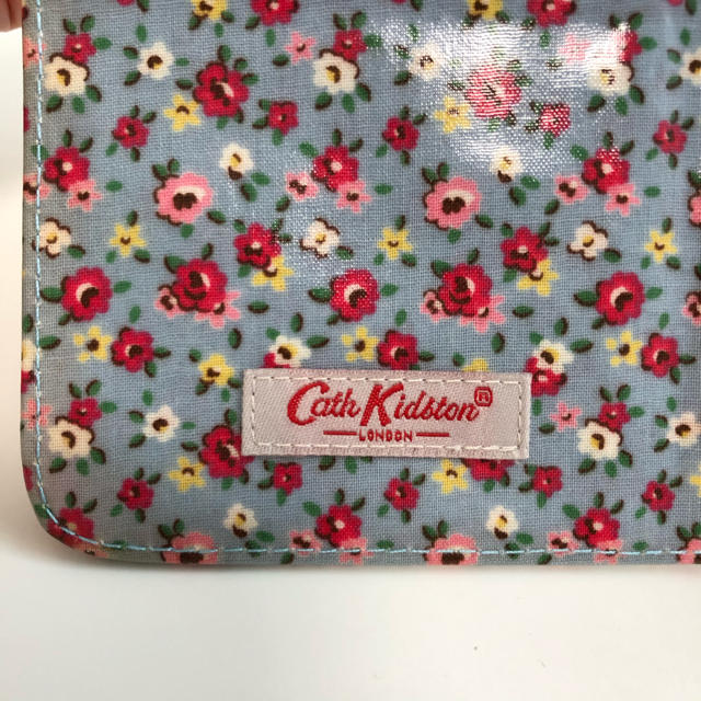 Cath Kidston(キャスキッドソン)のキャスキッドソン　カードケース レディースのファッション小物(名刺入れ/定期入れ)の商品写真