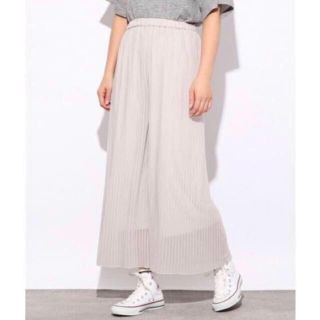 ローリーズファーム(LOWRYS FARM)の¥5,390 新品タグ付　LOWRYS FARM プリーツスカンツ(カジュアルパンツ)