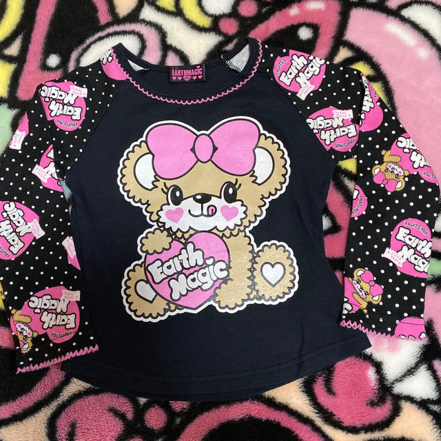 EARTHMAGIC(アースマジック)のあーす キッズ/ベビー/マタニティのキッズ服女の子用(90cm~)(Tシャツ/カットソー)の商品写真