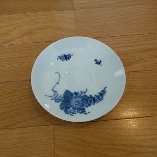 ロイヤルコペンハーゲン(ROYAL COPENHAGEN)のロイヤルコペンハーゲンブルーフラワープレインソーサー(グラス/カップ)