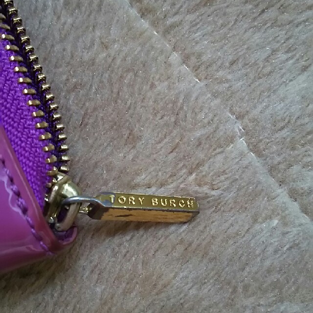 Tory Burch(トリーバーチ)のトリーバーチエナメル長財布。パープル。 レディースのファッション小物(財布)の商品写真