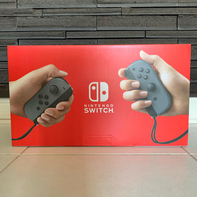 Nintendo Switch(ニンテンドースイッチ)の新品未開封★Switch 任天堂スイッチ 本体 グレー ニンテンドウ エンタメ/ホビーのゲームソフト/ゲーム機本体(家庭用ゲーム機本体)の商品写真