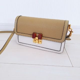 チャールズアンドキース(Charles and Keith)の[Web限定]ショルダーバッグ/ベージュ美品(ショルダーバッグ)