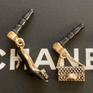 シャネル(CHANEL)のR e e様専用CHANELイヤホンチャーム(ストラップ/イヤホンジャック)