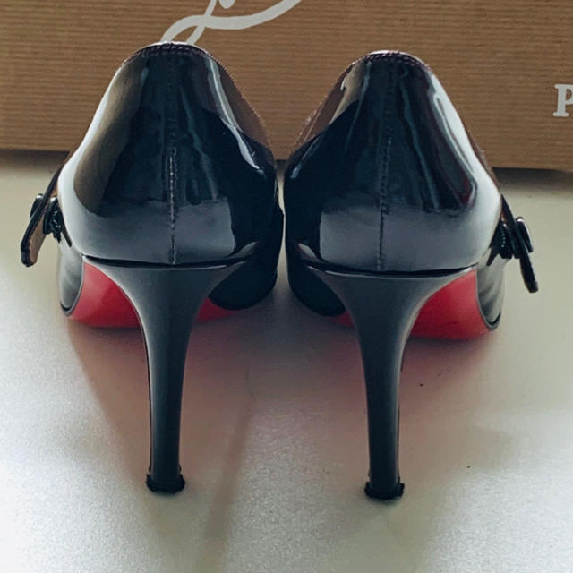 Christian Louboutin(クリスチャンルブタン)の超美品！ルブタン☆パンプス35/22cm/エナメル/梨花 レディースの靴/シューズ(ハイヒール/パンプス)の商品写真