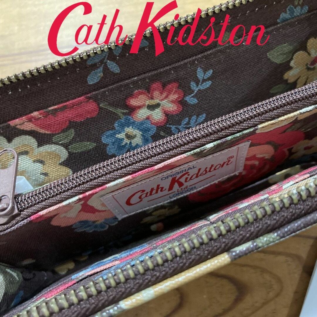 Cath Kidston(キャスキッドソン)の新品 キャスキッドソン 折り畳み財布 長財布　各1個 レディースのファッション小物(財布)の商品写真