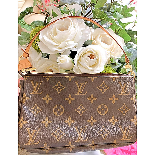 LOUIS VUITTON ♠︎モノグラム♠︎アクセサリーポーチ