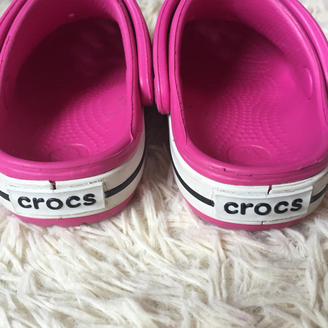 crocs(クロックス)のクロックス ピンク 13センチ キッズ/ベビー/マタニティのベビー靴/シューズ(~14cm)(サンダル)の商品写真