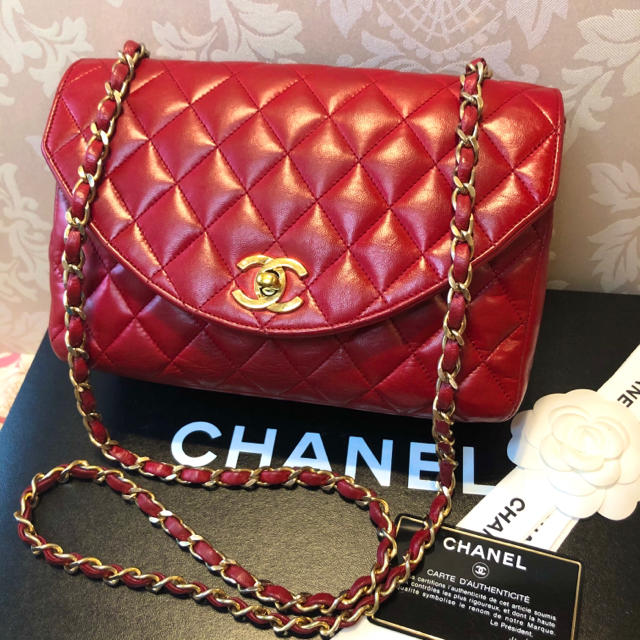 ミニマトラッセ美品【正規品】シャネル CHANEL 斜めがけチェーンショルダーバッグ