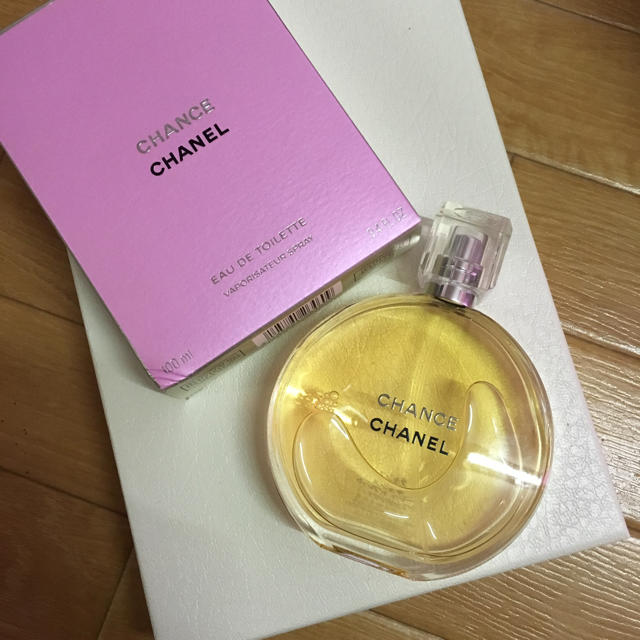 CHANEL 香水