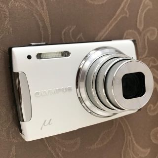 オリンパス(OLYMPUS)のオリンパス デジタルカメラ μ-1060 ホワイト(コンパクトデジタルカメラ)