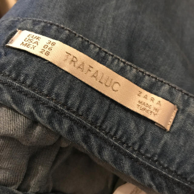 ZARA(ザラ)のZARA デニムスカート レディースのスカート(ミニスカート)の商品写真