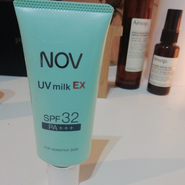 NOV(ノブ)のNOV UVミルクEX コスメ/美容のボディケア(日焼け止め/サンオイル)の商品写真