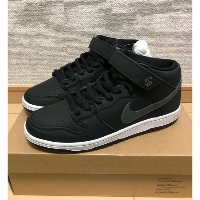 NIKE(ナイキ)のNIKE SB DUNK MID ダンク ミッド 27.0 メンズの靴/シューズ(スニーカー)の商品写真