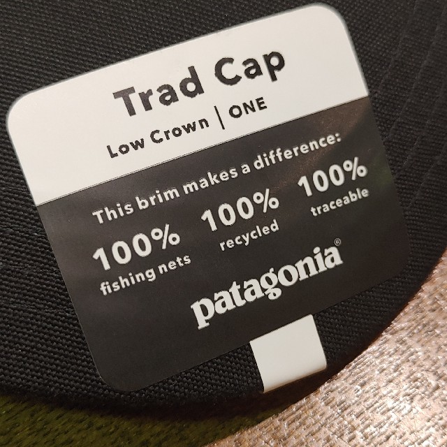 patagonia(パタゴニア)のpatagonia パタゴニア 大人気 定番 P-6 Logo Cap ブラック レディースの帽子(キャップ)の商品写真