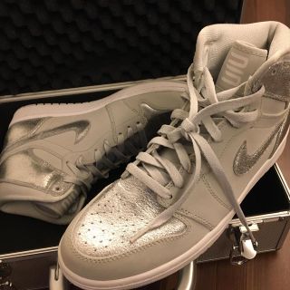 ナイキ(NIKE)のエアジョーダン1 HI 25周年　ブリーフケース付き(スニーカー)