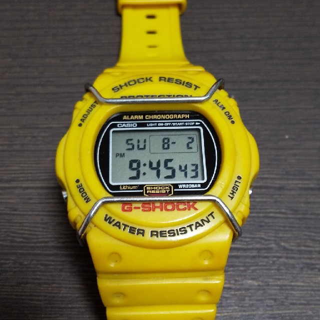 G-SHOCK DW-5700 イエロースティング