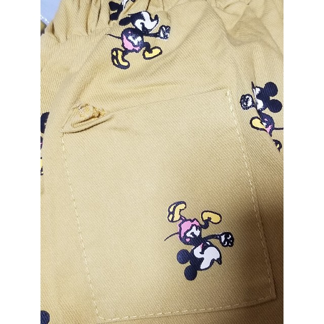 ZARA KIDS(ザラキッズ)の新品　難あり　ミッキー　ショートパンツ　イエロー キッズ/ベビー/マタニティのキッズ服女の子用(90cm~)(パンツ/スパッツ)の商品写真