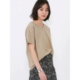 コーエン(coen)の★MAI様★コーエン2020SS USAコットンVネックTシャツ オリーブM(Tシャツ(半袖/袖なし))