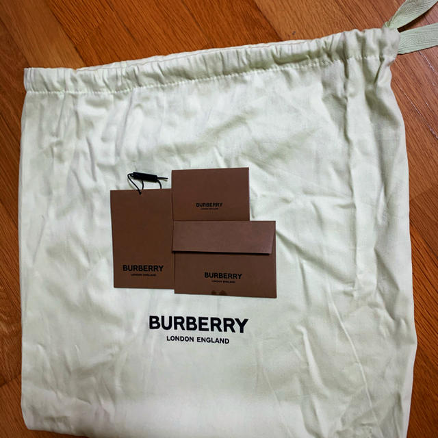 BURBERRY(バーバリー)の💕　美品 BURBERRY  モノグラムストライプ　　トートバッグ レディースのバッグ(トートバッグ)の商品写真