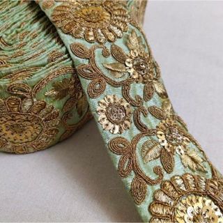 インド刺繍リボン ひまわり 金 シルク エメラルドグリーン アンティークゴールド(各種パーツ)