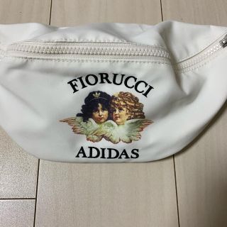 アディダス(adidas)のadidas FIORUCCI コラボウエストポーチ(ボディバッグ/ウエストポーチ)