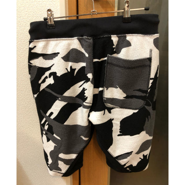 AKM - AKM RELAX SHORTS ハーフパンツ リラックスショーツ ショーツの