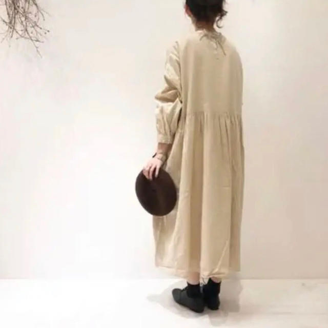 nest Robe(ネストローブ)のオオカミとフクロウ フクロウと三拍子のブーケ ワンピース レディースのワンピース(ロングワンピース/マキシワンピース)の商品写真