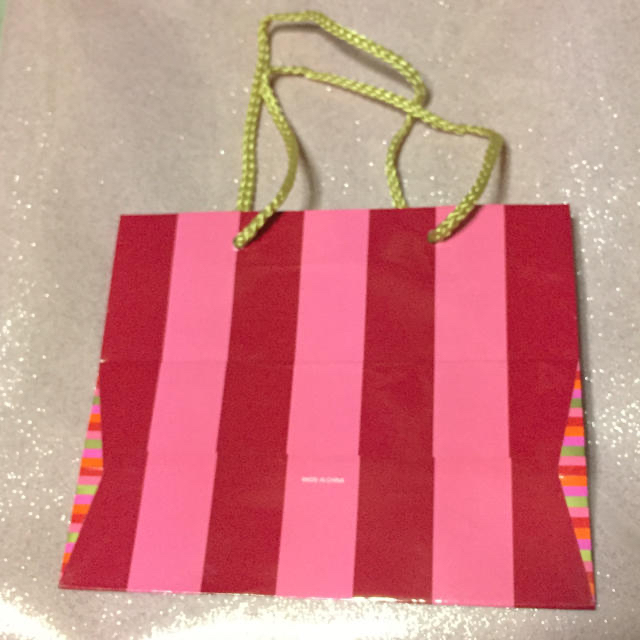 Victoria's Secret(ヴィクトリアズシークレット)のVICTORIA'S SECRET ショップ袋セット レディースのバッグ(ショップ袋)の商品写真