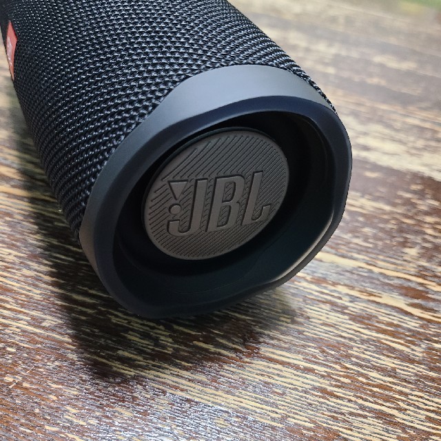 話題の行列 JBL CHARGE 4 bluetooth スピーカー超美品 オーディオ機器