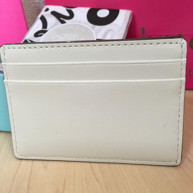 kate spade new york(ケイトスペードニューヨーク)の在庫処分！ケイトスペード☆カードケース レディースのファッション小物(名刺入れ/定期入れ)の商品写真