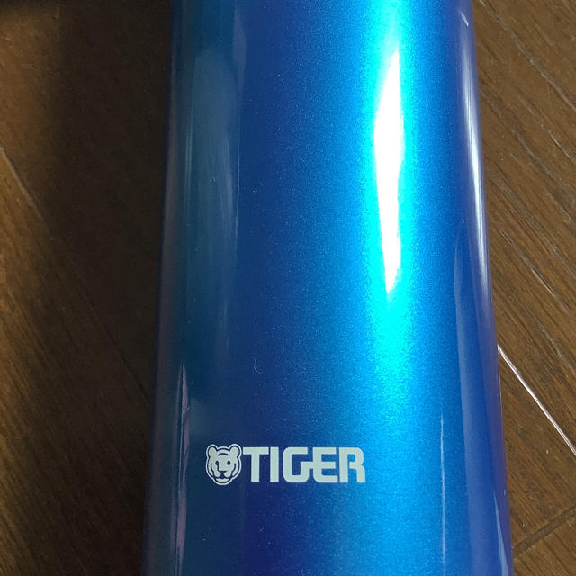 TIGER(タイガー)のタイガー ステンレスボトル　「無重力ボトル」500ml 新品 キッズ/ベビー/マタニティの授乳/お食事用品(水筒)の商品写真